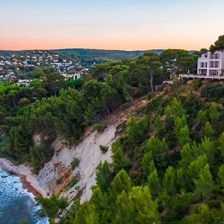 فيلة Domaine De Canaille