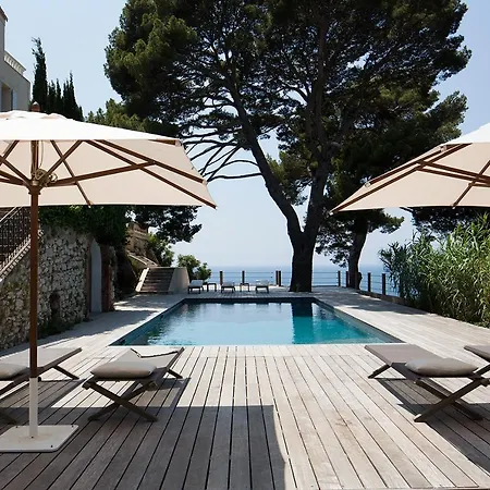 Domaine De Canaille Cassis
