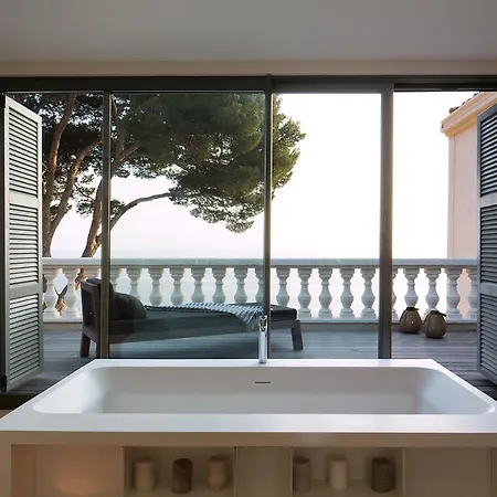 Domaine De Canaille *